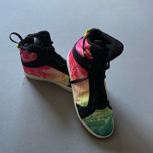 Zumba rainbow shoes size 7